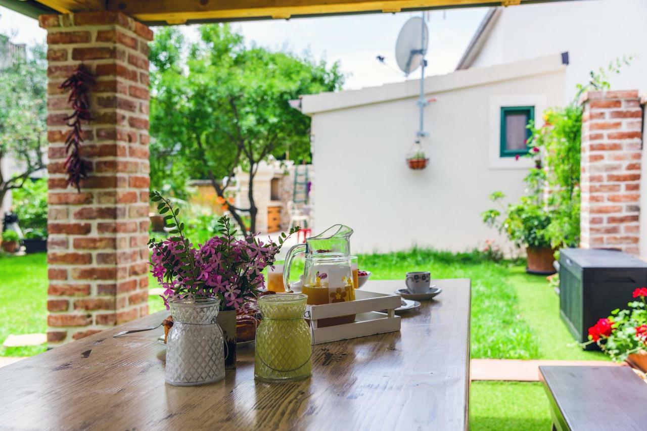 Apartment Old Cottage Zadar Exterior photo